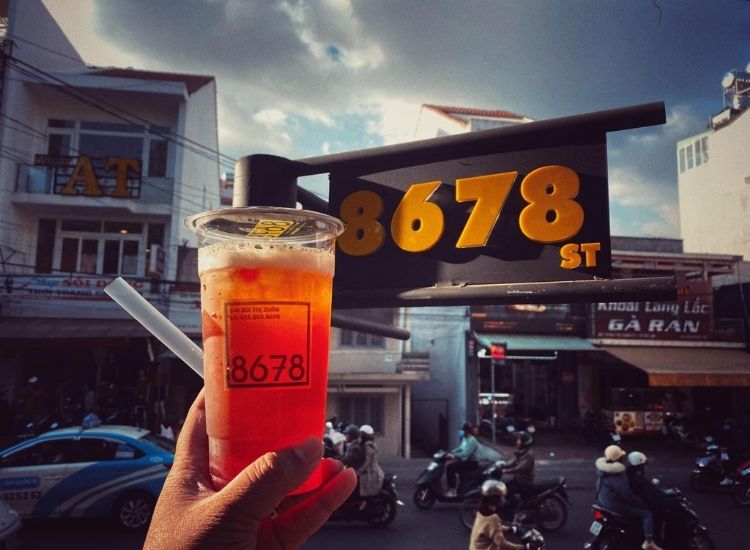 Quán có view đẹp, lúc nào cũng đông khách